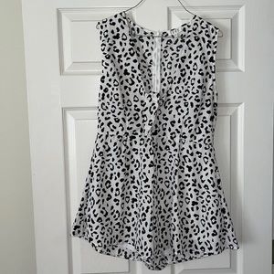 Size L TCEC leopard boutique romper